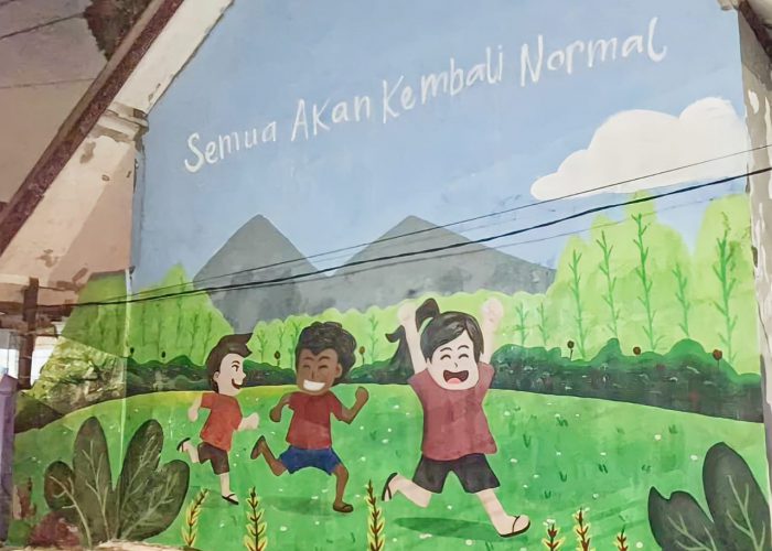 Abdimas Mural “Semua akan Kembali Normal” di TK Dharma Wanita Surabaya